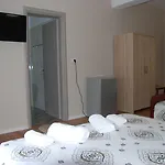Edola بيت ضيافة ساراندا
