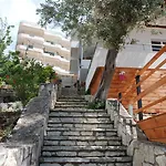 بيت ضيافة Edola