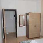 Πανσιόν Edola Σαράντα