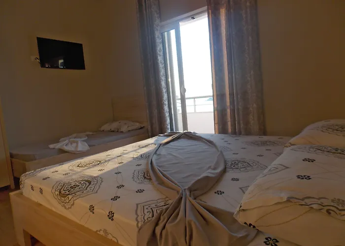 Edola בית הארחה סרנדה