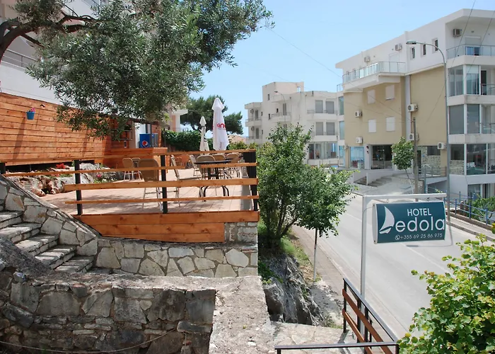 Edola בית הארחה סרנדה