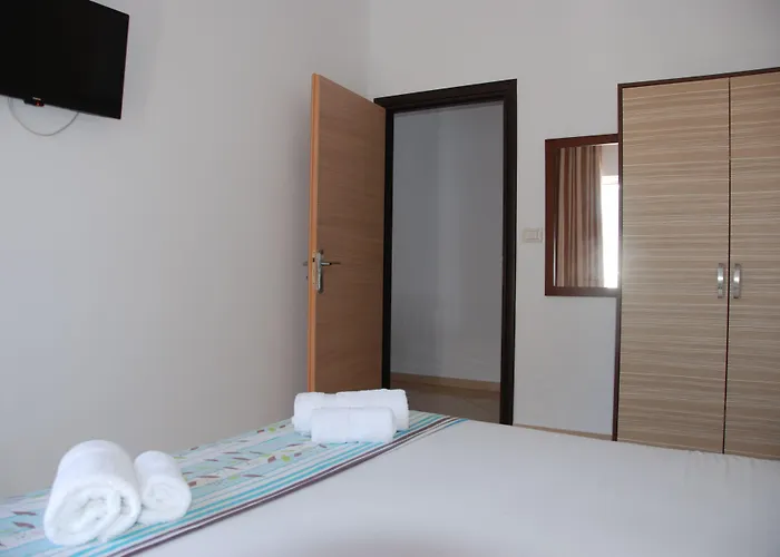 בית הארחה Edola 3*